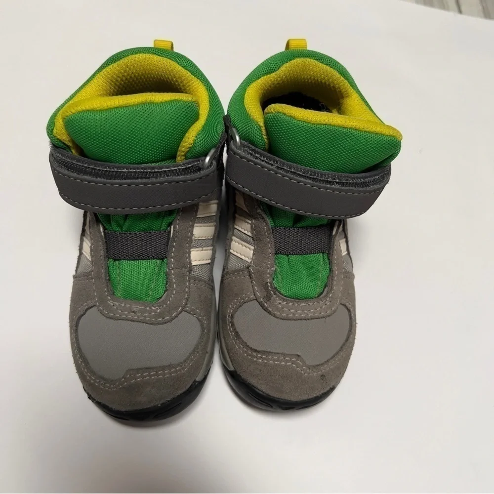 Adidas Outdoor Kids Powderplay Mountain Boots Climaproof Size 6